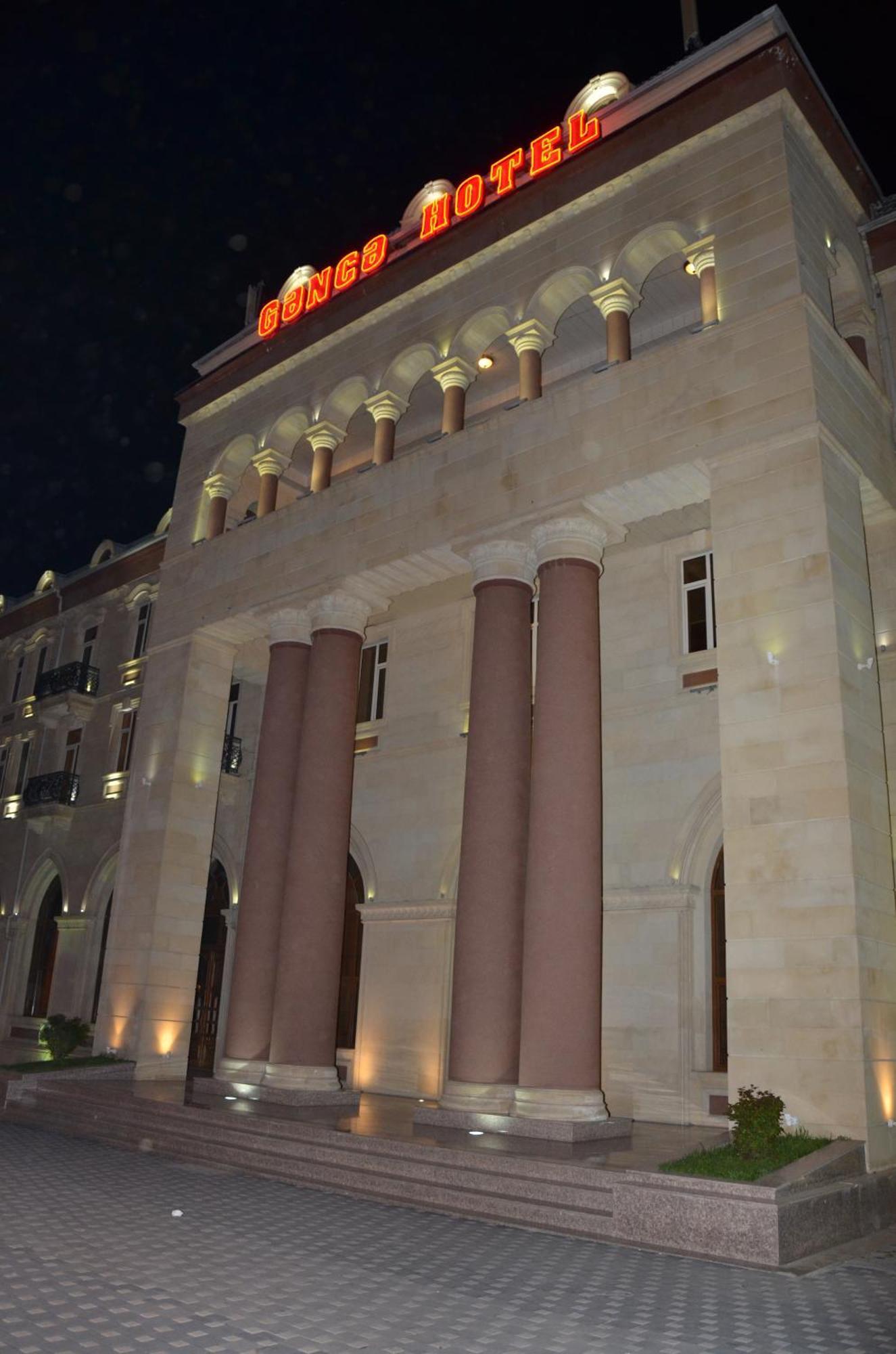 Ganja Hotel Buitenkant foto