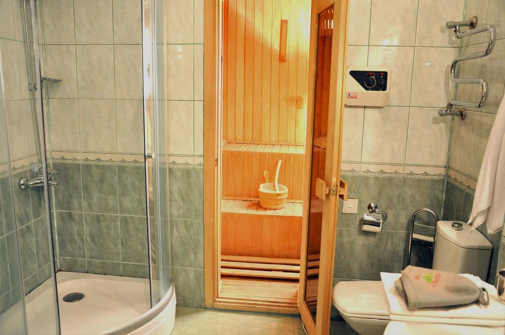 Ganja Hotel Buitenkant foto